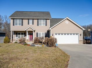 1428 Mandolin Ave, Grottoes, VA 24441