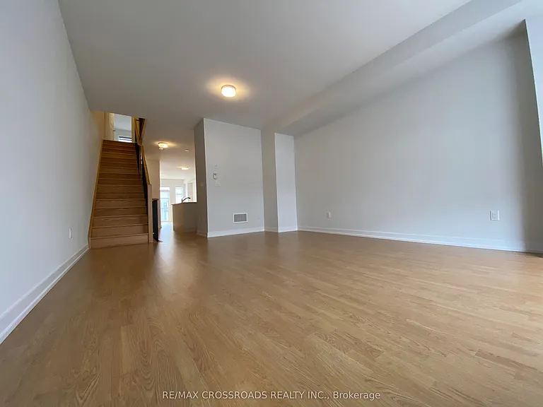 68 Stauffer Cres — Photo 10