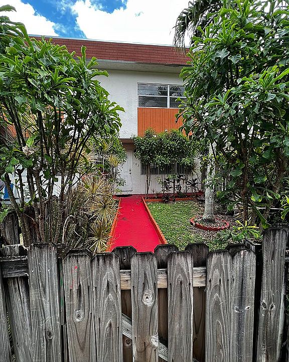 1st image of 1500 NE 151st St #103