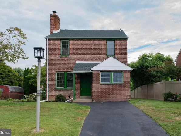 121 S Norwinden Dr, Springfield, PA 19064