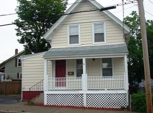 31 Gerald St, Pawtucket, RI 02860