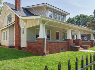445 2nd Ave SE, Hickory, NC 28602