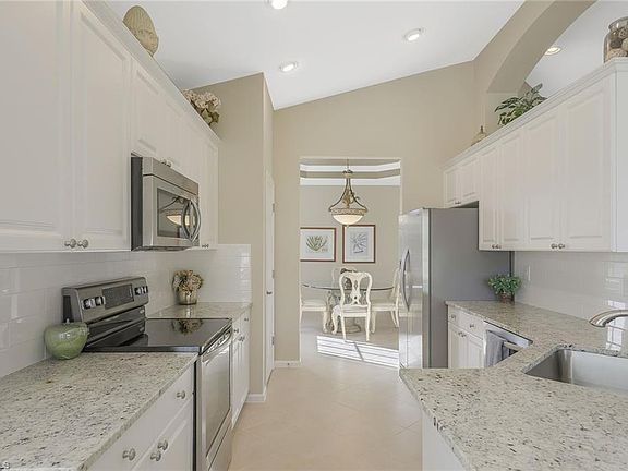 4th image of 23031 Rosedale Dr APT 202