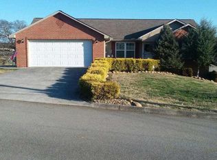 480 Tyler Dr, Dandridge, TN 37725
