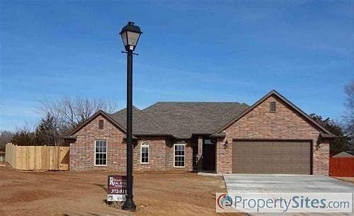 2nd image of 2901 S Eagle Summit Dr
