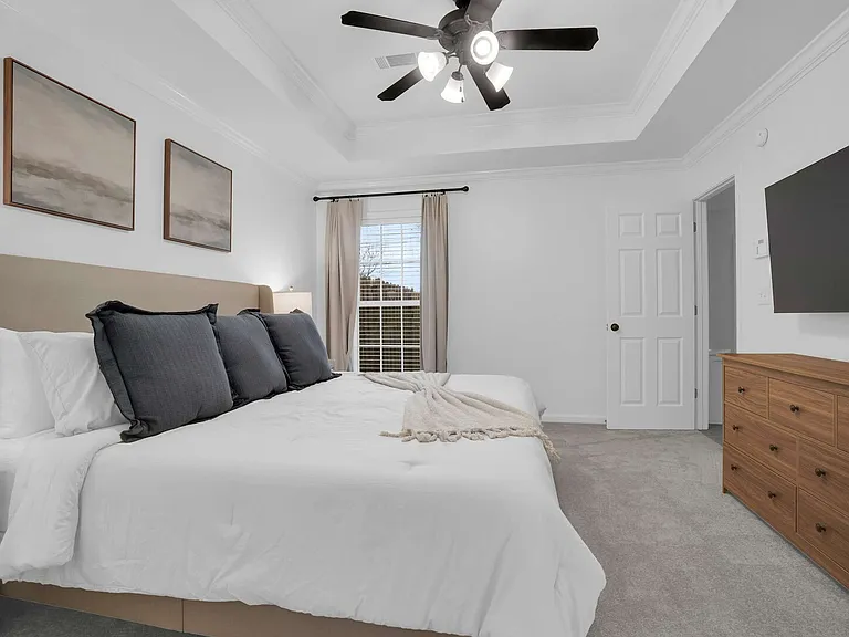 Dison Dr — Photo 15