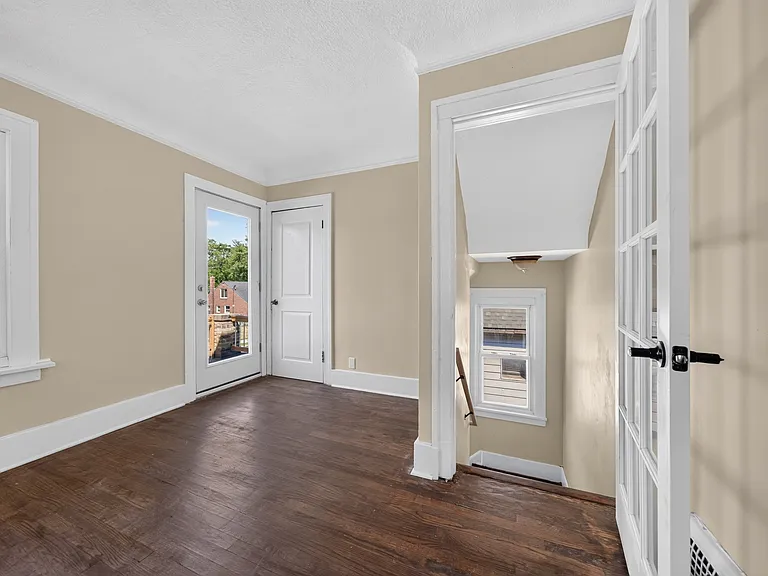 4812 Chalmers Ave — Photo 11