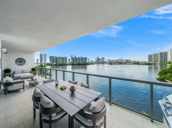 3300 NE 188th St APT 312, Aventura, FL 33180