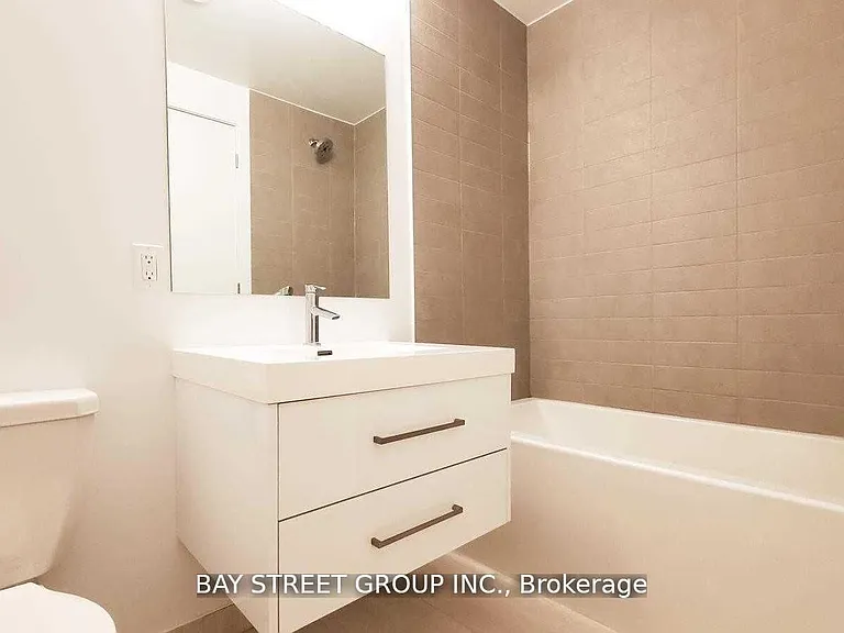 403 Church St #1410 — Photo 6