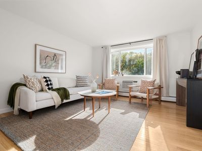 205 Kent St APT 48, Brookline, MA, 02446