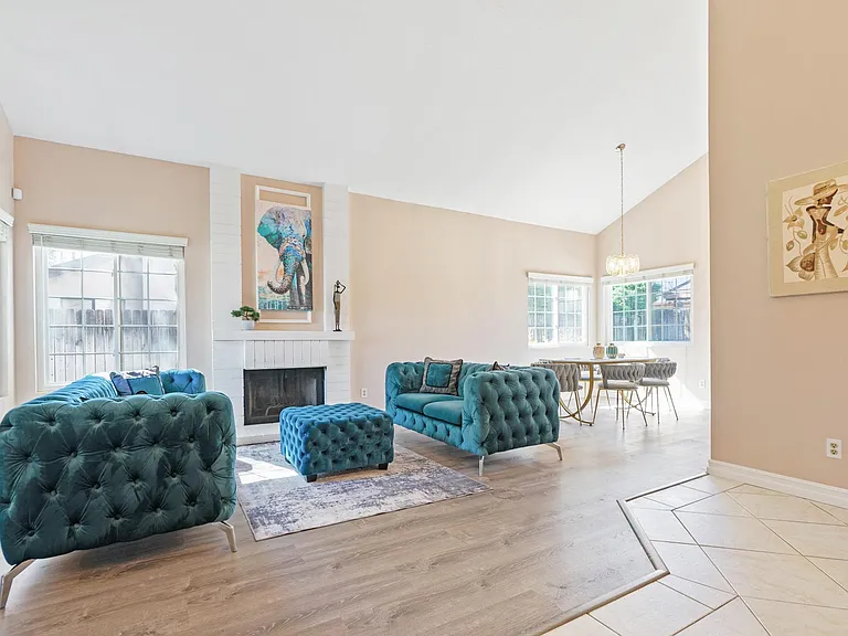 458 Las Brisas Dr — Photo 16