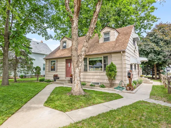 233 13th Ave N, Hopkins, MN 55343