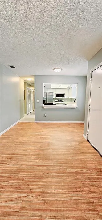 3 bed, 2.0 bath, 1116 sqft, $2,450 — Photo 3