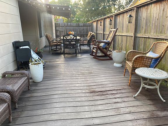 4th image of 10022 Bell Towne Dr