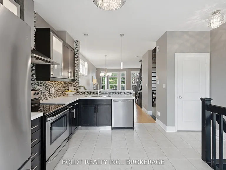 41 Durksen Dr — Photo 4