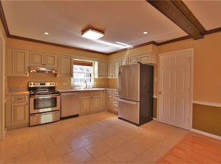 1613 Maple Ridge Ct, Greensboro, NC 27455