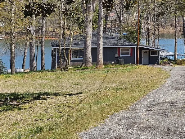 334 Bailey Cir, Townville, SC 29689