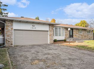 1843 Rideau Rd, Ottawa, ON K1X1E1