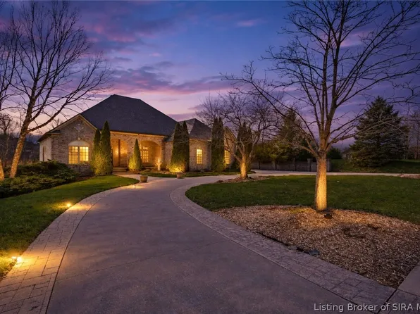 3509 Charlevoix Court, Floyds Knobs, IN 47119