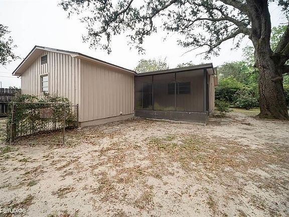 3rd image of 2355 Teate Ave