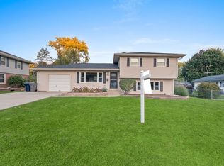 763 Diane Ave, Elgin, IL 60123