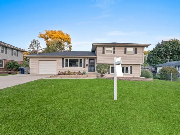 763 Diane Ave, Elgin, IL 60123