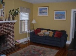 205 Inman Ter, Willow Grove, PA 19090