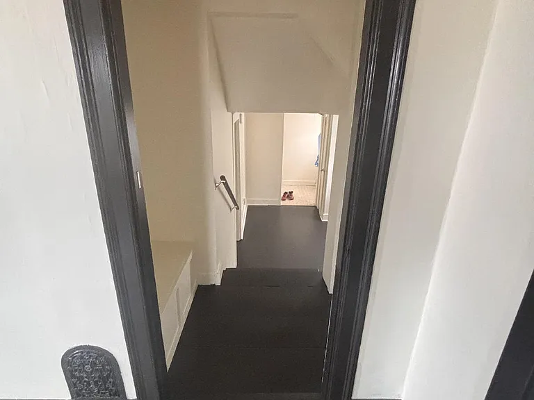 9 1/2 Dunlap St #2 — Photo 8