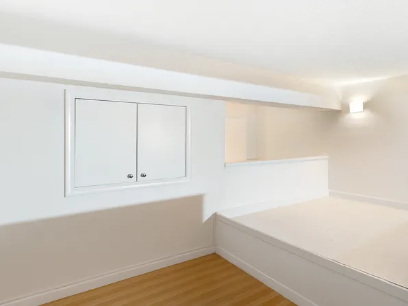 244 Madison Avenue image 11 of 13