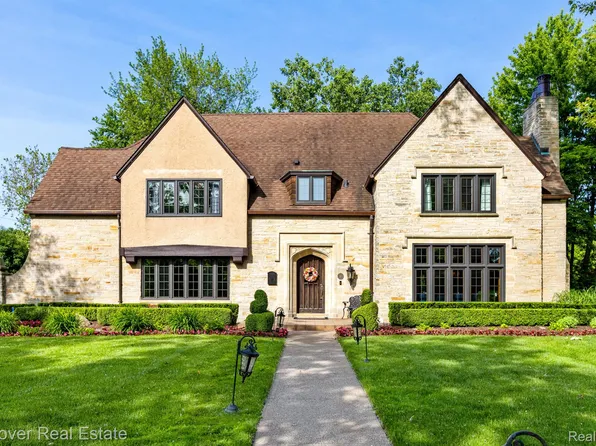766 Balfour St, Grosse Pointe Park, MI 48230