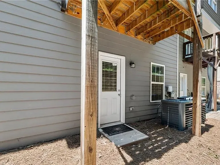 4202 Chatham Ridge Dr — Photo 7