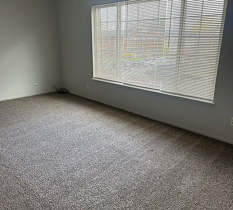 2nd image of 25300 Shiawassee Cir APT 202