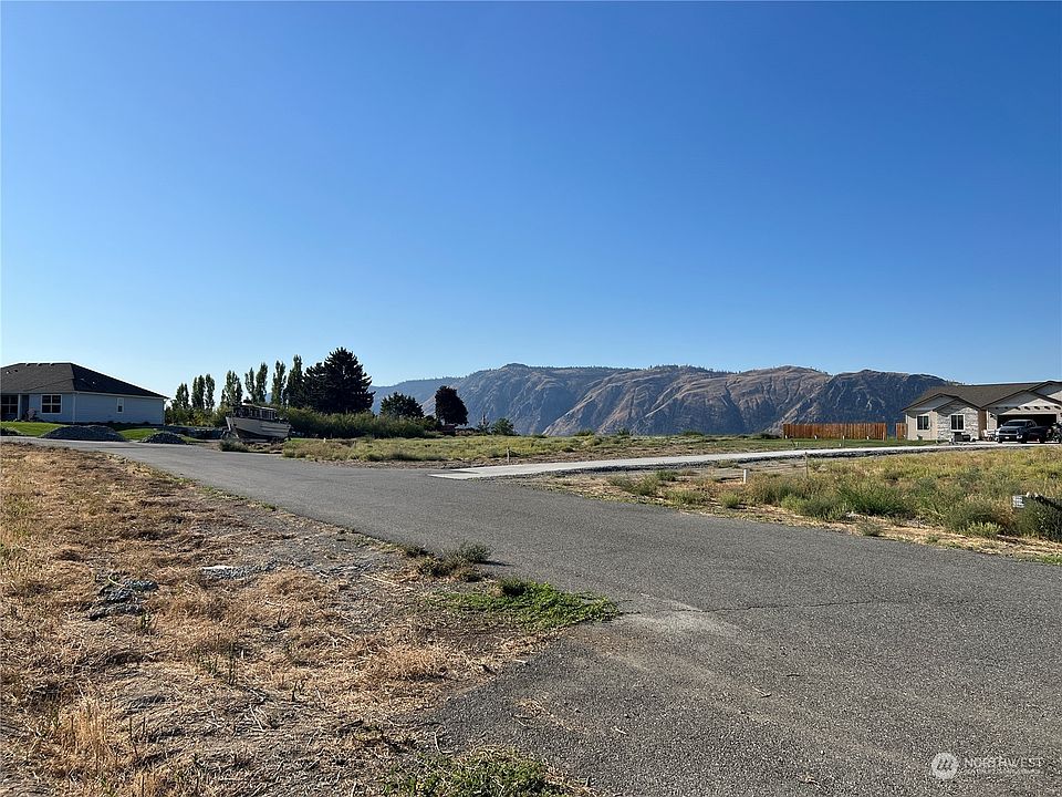 2nd image of 111 Columbia View Drive