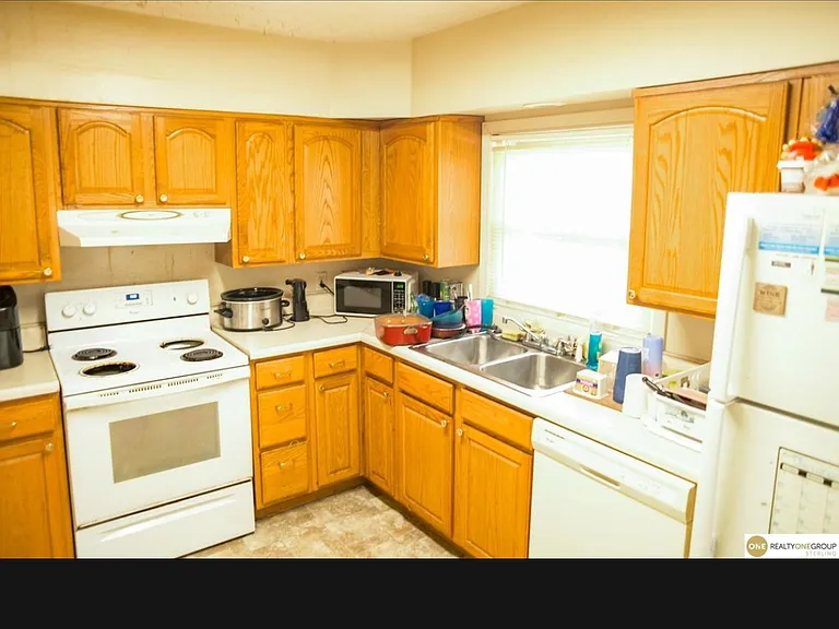 5401 N 45th Ave — Photo 11