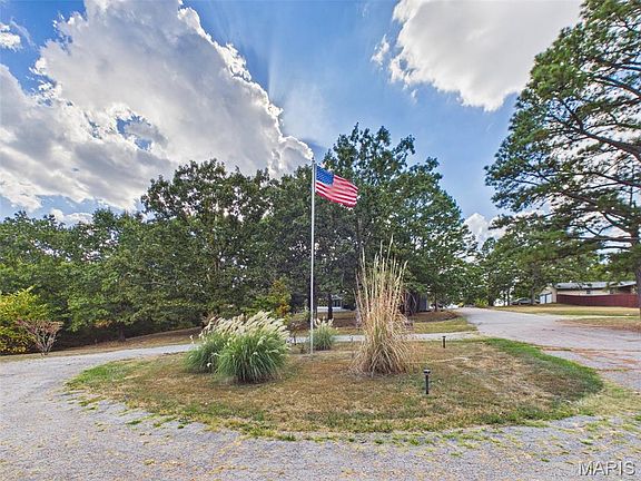2nd image of 13950 Haystack Ln