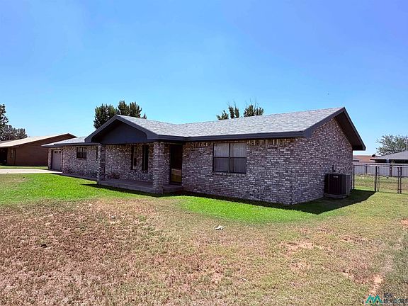 3rd image of 1114 Gemini Cir