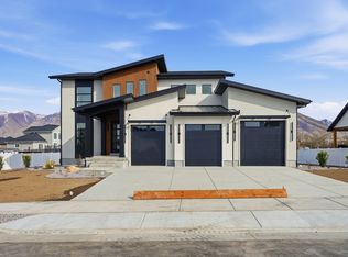 5224 N Maplewood Ln, Tooele, UT 84074