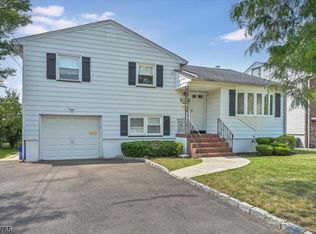 900 Sheridan St, Union, NJ 07083