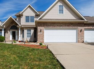 3622 Baldocchi Dr, Bloomington, IL 61704