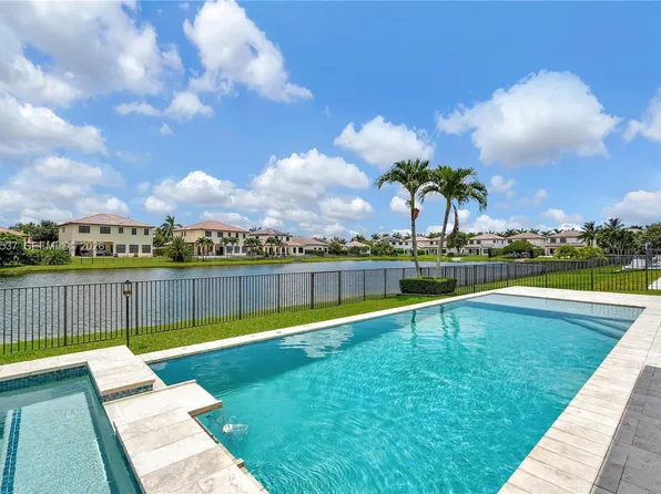 8363 NW 26th Ct, Cooper City, FL 33024