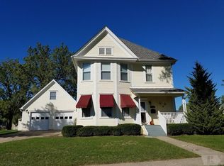 306 W Locust St, Bloomfield, IA 52537