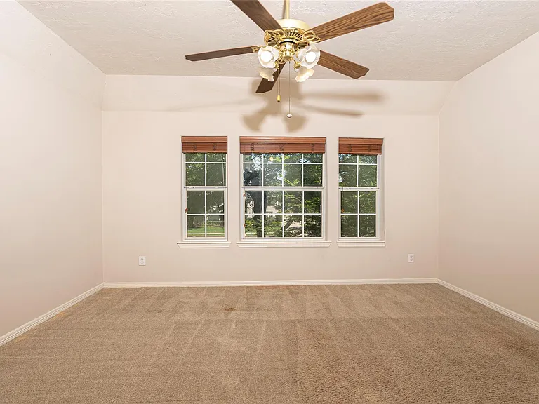 24319 Bay Hill Blvd — Photo 18