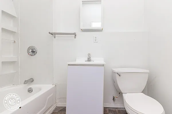 Rented by MySpaceNYC | media 23