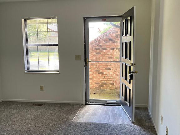 4th image of 8535 Peachwood Dr