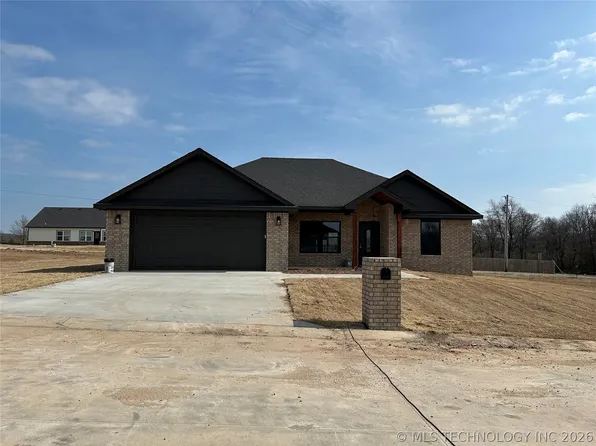 1910 Everly Dr, Tahlequah, OK 74464