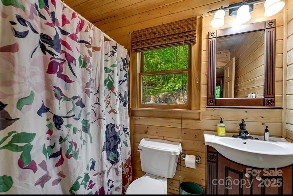 1 bed, 1.0 bath, 550 sqft, $1,400 — Photo 4