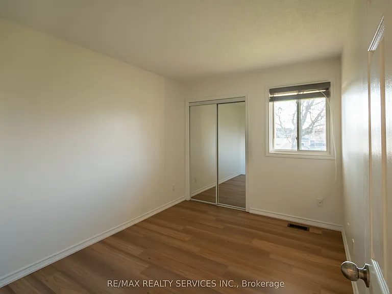 100 Brownleigh Ave #176 — Photo 16