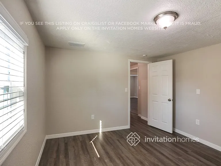 3423 Garfield Dr — Photo 12