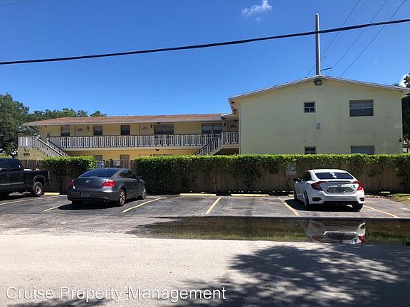 2nd image of 300 SW 4th Ct APT 5