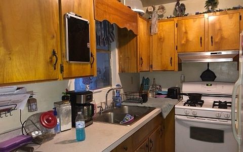 2nd image of 328 SW Shady Ln